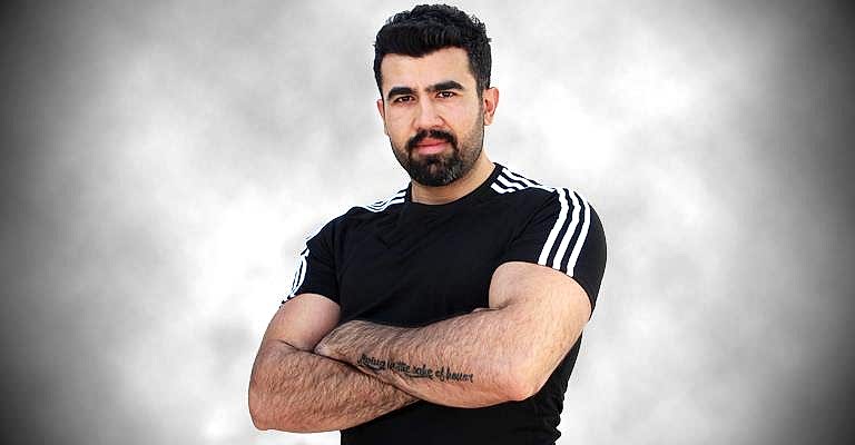 Onur İş